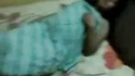 টাইট গুদের মেয়ের বেঙ্গলি চুদাচুদি ভিডিও